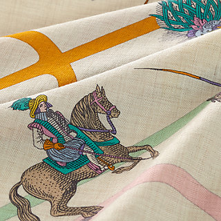 Passades et Serpentines giant triangle | Hermès Mainland China